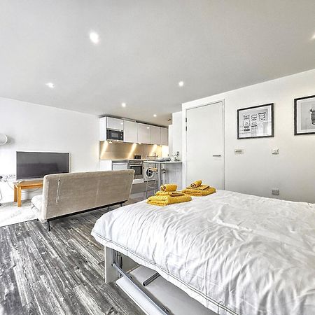 City Waterside, Old Street, Angel, Entire Private Apartment Londra Exterior foto