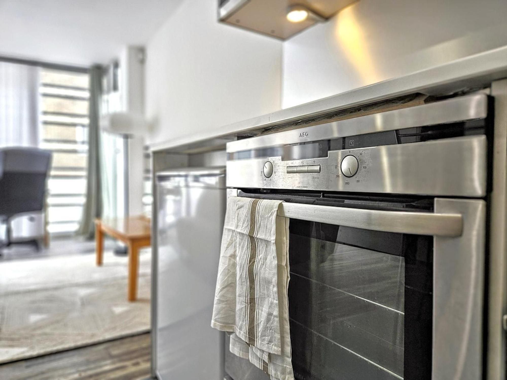 City Waterside, Old Street, Angel, Entire Private Apartment Londra Exterior foto