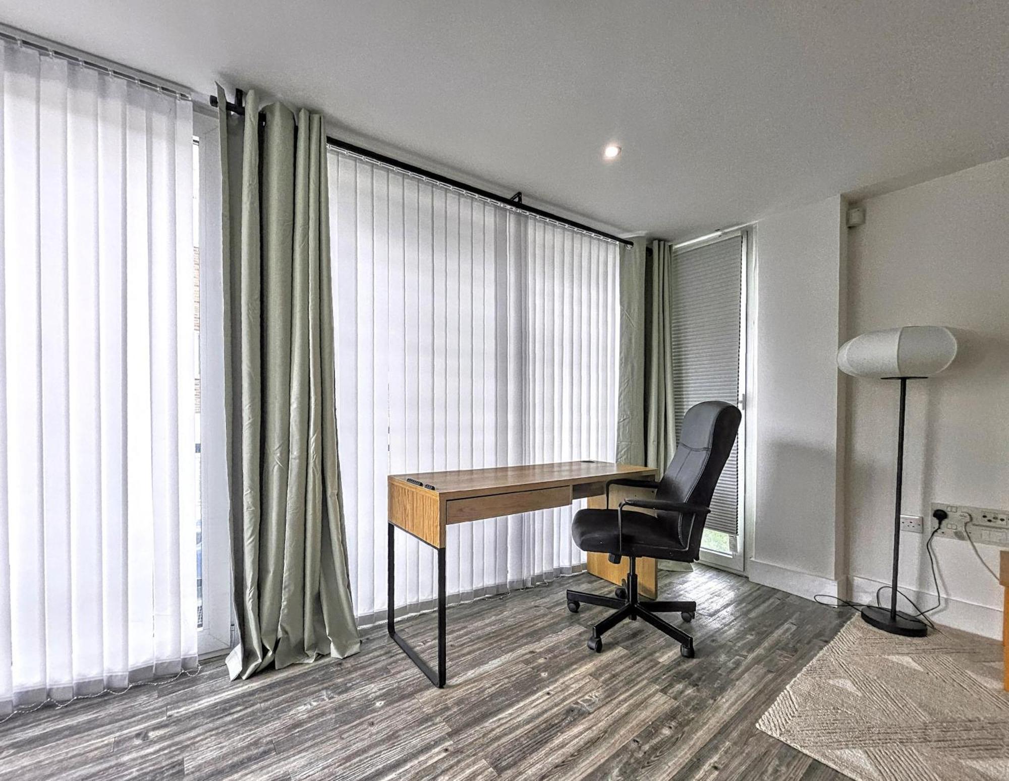 City Waterside, Old Street, Angel, Entire Private Apartment Londra Exterior foto