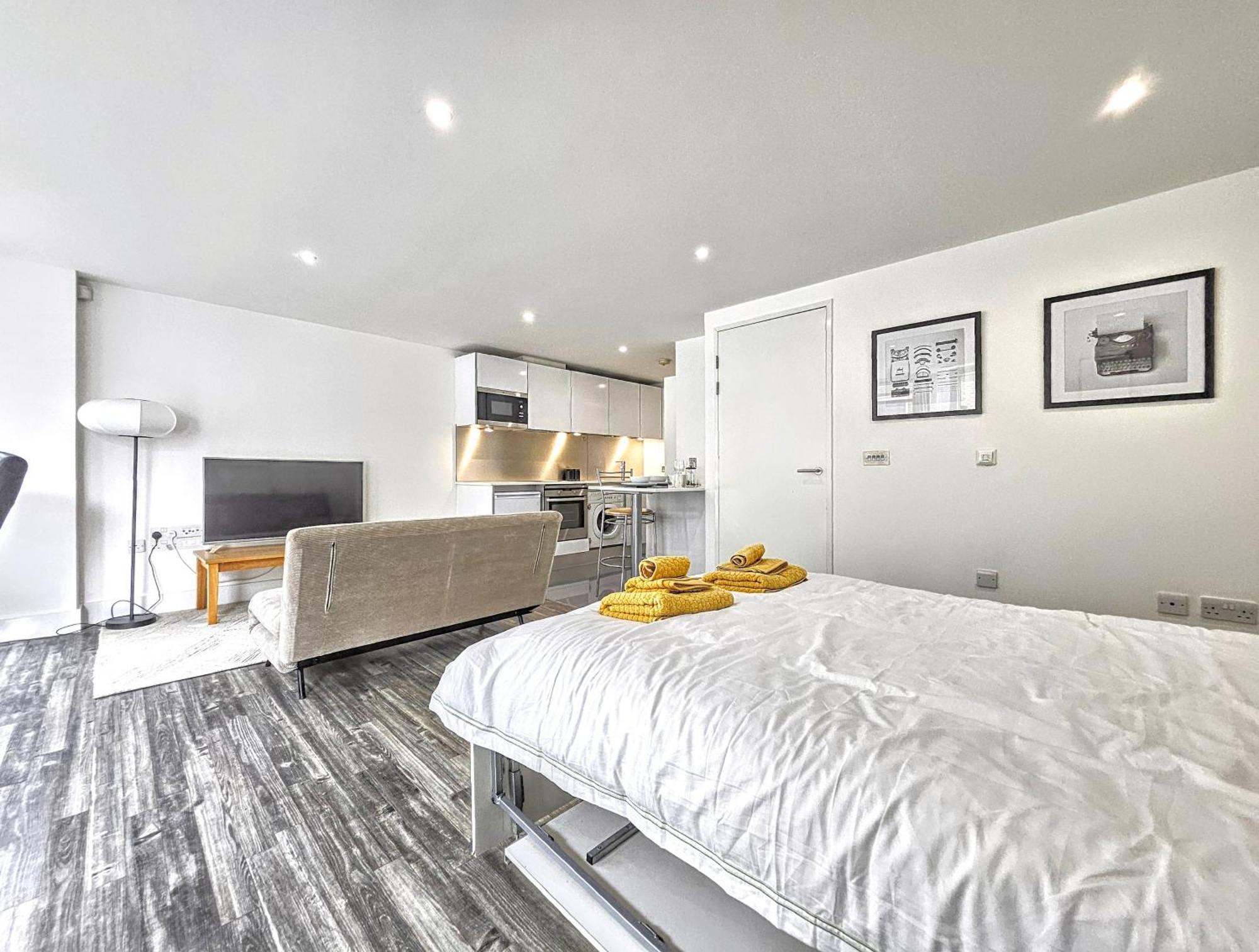 City Waterside, Old Street, Angel, Entire Private Apartment Londra Exterior foto